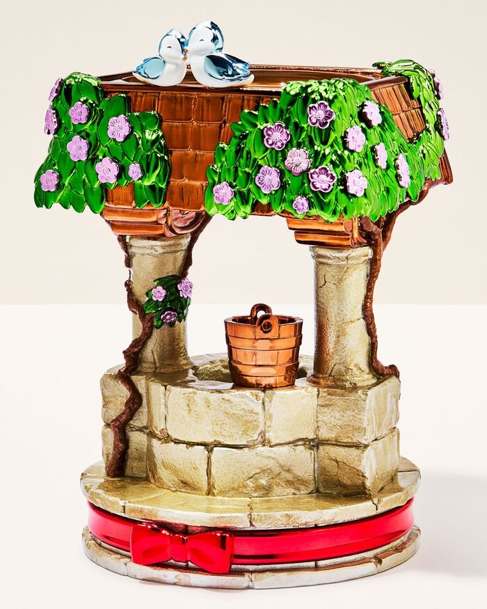 Snow White Pedestal Candle Holder